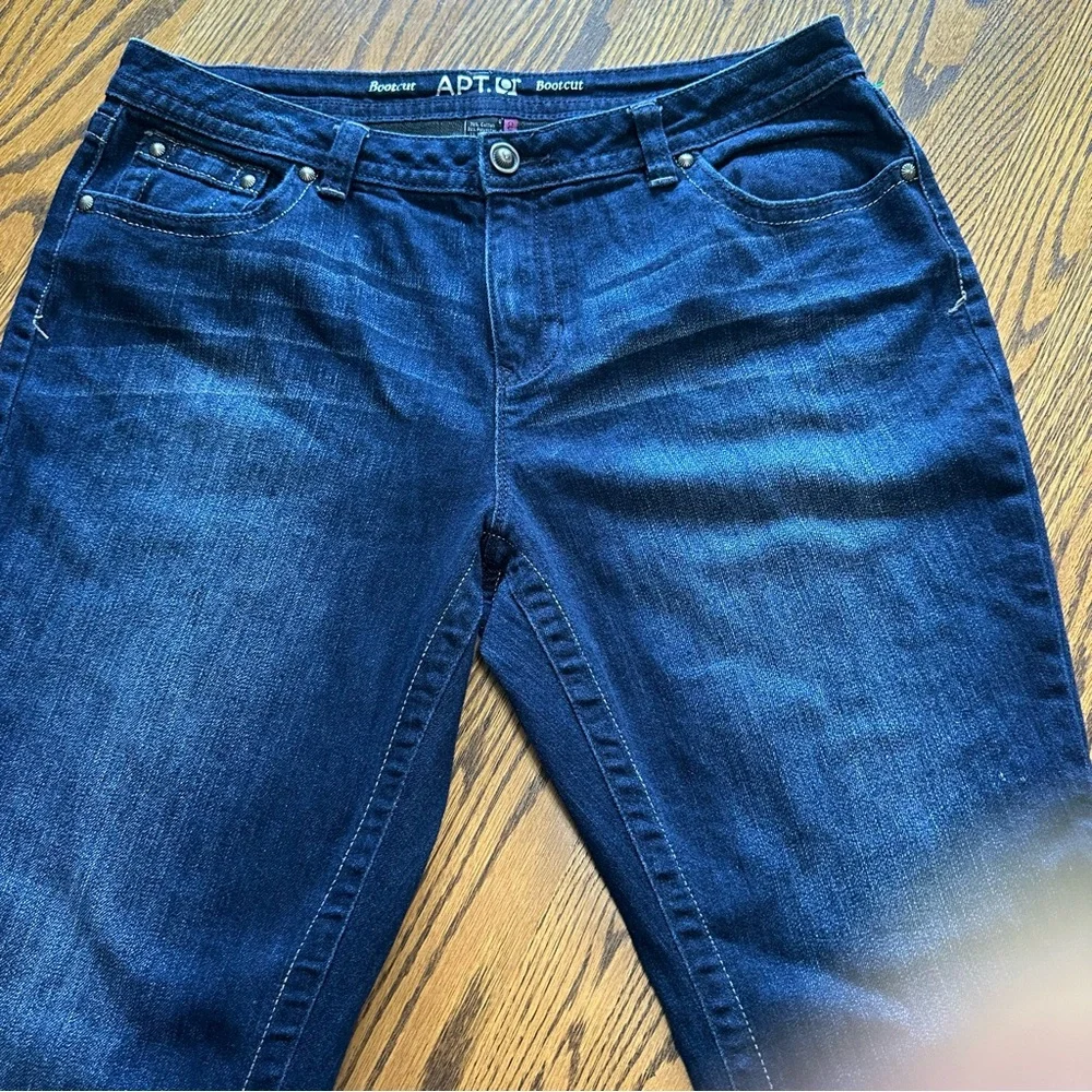 APT9 women’s 16 curvy boot cut stretch jeans dark wash with embellished pockets - Picture 8 of 12